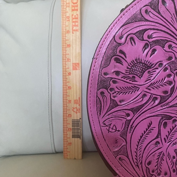 Purse - Picture 3 of 10